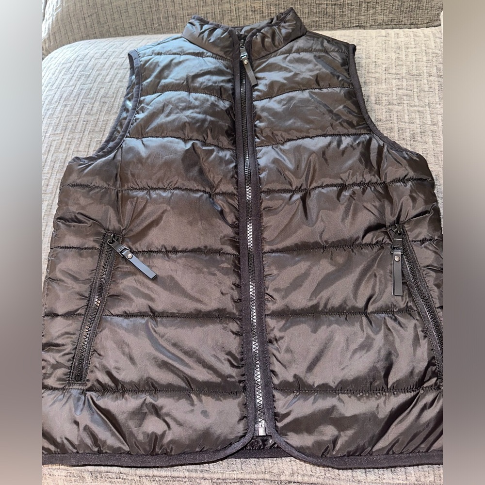 Urban Republic small size 8 puffer vest boys black zip up pockets